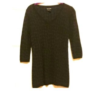 Black polka dot 3/4 length sleeve